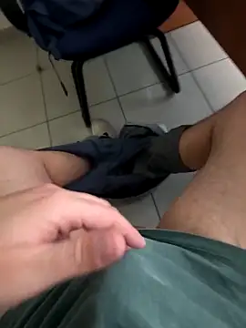 Snapshot of onbifeet chatting on 03.26.26 onbifeet online show from 03.26.26