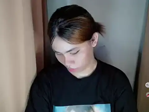 Snapshot of urfantacyjean chatting on 04.22.26 urfantacyjean online show from 04.22.26
