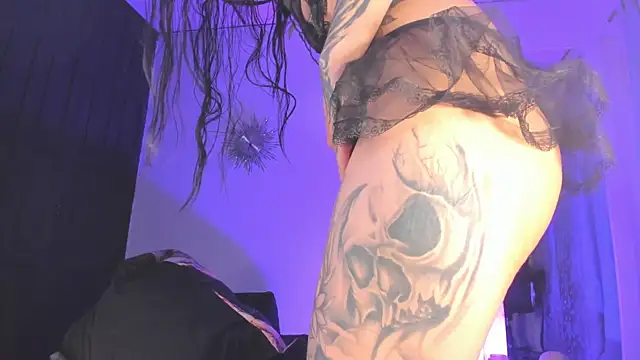 Snapshot of sam_carsonx chatting on 11.20.25 sam carsonx online show from 11.20.25