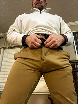 Snapshot of Realybigdill chatting on 12.19.25 Realybigdill online show from 12.19.25