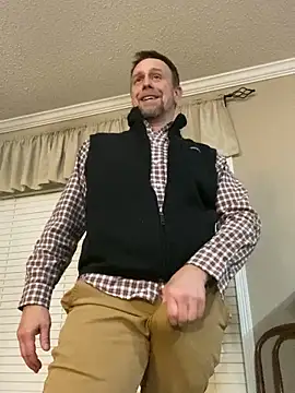 Snapshot of Realybigdill chatting on 12.20.25 Realybigdill online show from 12.20.25