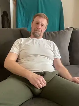 Snapshot of Realybigdill chatting on 02.02.26 Realybigdill online show from 02.02.26