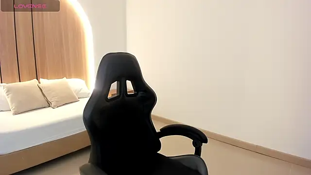 zoe danae  online show from 03.19.26