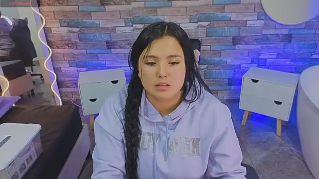 Mellani tay online show from 02.23.26