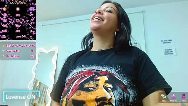 Snapshot of martinna_tay chatting on 03.01.25 martinna tay online show from 03.01.25