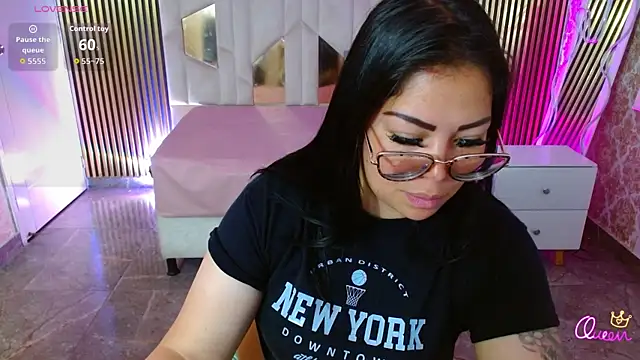 martinna tay online show from 05.18.26