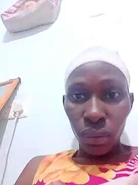 LOVELY-2BERRY online show from 10.26.25