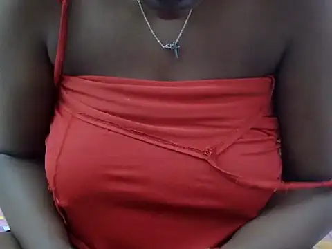 Snapshot of Creamy-Queen chatting on 03.27.26 Creamy-Queen online show from 03.27.26