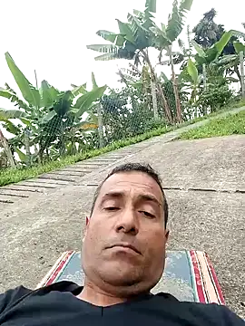 Snapshot of Janle_19c chatting on 12.01.24 Janle 19c online show from 12.01.24