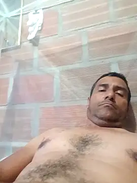 Snapshot of Janle_19c chatting on 12.28.24 Janle 19c online show from 12.28.24