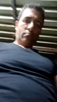 Snapshot of Janle_19c chatting on 01.04.25 Janle 19c online show from 01.04.25