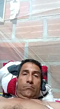 Snapshot of Janle_19c chatting on 01.16.25 Janle 19c online show from 01.16.25