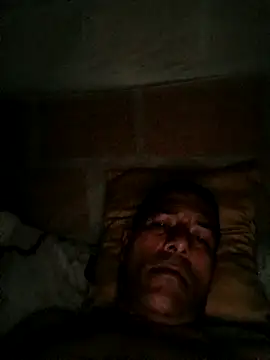 Snapshot of Janle_19c chatting on 12.14.25 Janle 19c online show from 12.14.25