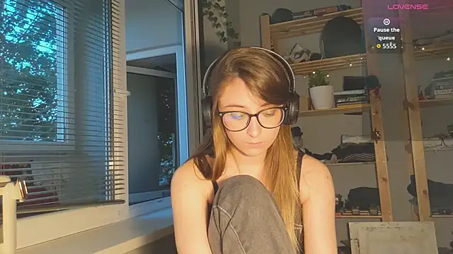 monlight  dana online show from 09.20.25