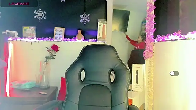 mariana scott   online show from 01.30.25