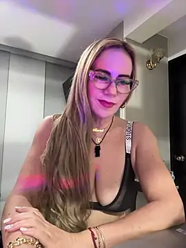 LARIANA RIVERA23 online show from 03.09.25