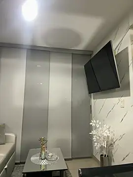 LARIANA RIVERA23 online show from 02.05.26