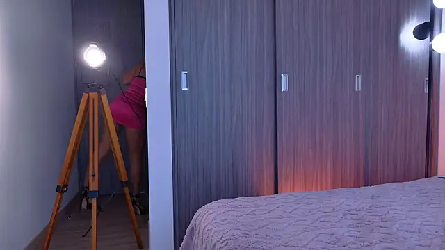 Snapshot of Miarouss3 chatting on 10.30.25 Miarouss3 online show from 10.30.25