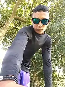 Demiansteven2 online show from 11.18.25