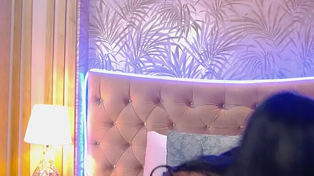 ScarletLenox online show from 01.31.25