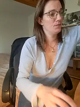 SpiceLea online show from 02.17.25