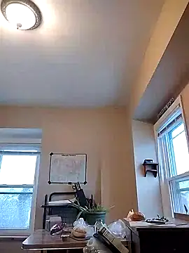 Snapshot of DARemo42O chatting on 12.16.24 DARemo42O online show from 12.16.24