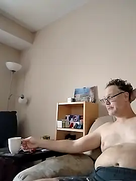 Snapshot of DARemo42O chatting on 12.16.24 DARemo42O online show from 12.16.24