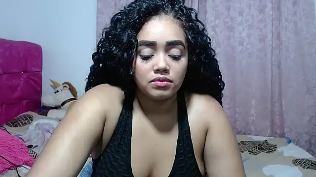 kiara milf  online show from 10.25.25