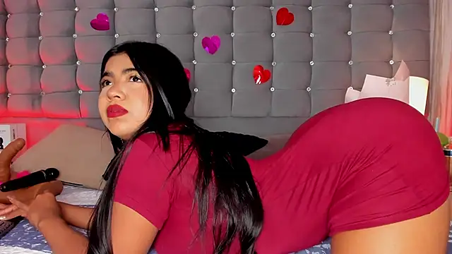 Snapshot of Poacahontasfg chatting on 02.16.25 Poacahontasfg online show from 02.16.25