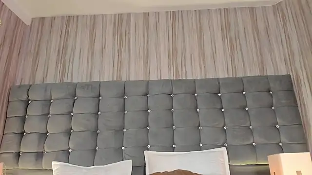 Snapshot of Poacahontasfg chatting on 11.29.25 Poacahontasfg online show from 11.29.25