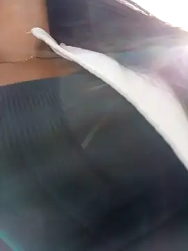 Snapshot of _andrea30 chatting on 01.13.25 andrea30 online show from 01.13.25