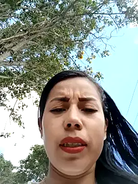 Snapshot of _andrea30 chatting on 01.31.25 andrea30 online show from 01.31.25