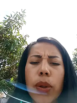 Snapshot of _andrea30 chatting on 02.04.25 andrea30 online show from 02.04.25