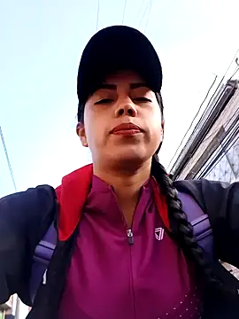 Snapshot of _andrea30 chatting on 02.15.25 andrea30 online show from 02.15.25