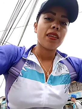 Snapshot of _andrea30 chatting on 02.16.25 andrea30 online show from 02.16.25