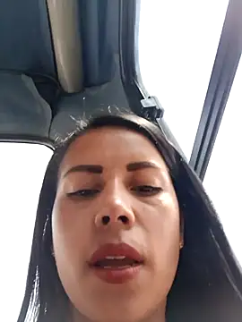 Snapshot of _andrea30 chatting on 02.24.25 andrea30 online show from 02.24.25