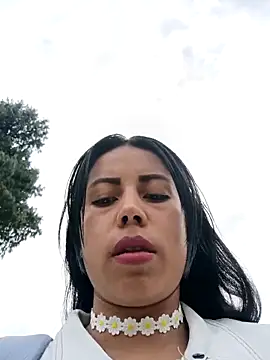 Snapshot of _andrea30 chatting on 09.18.25 andrea30 online show from 09.18.25