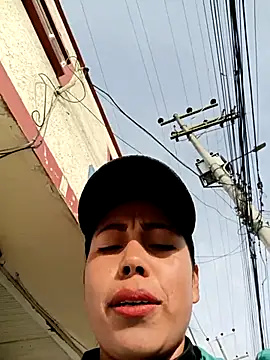 Snapshot of _andrea30 chatting on 09.25.25 andrea30 online show from 09.25.25