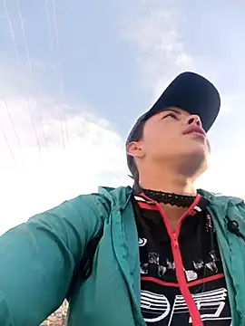 Snapshot of _andrea30 chatting on 10.05.25 andrea30 online show from 10.05.25