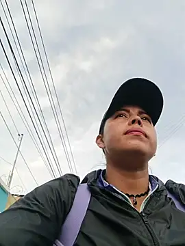 Snapshot of _andrea30 chatting on 10.10.25 andrea30 online show from 10.10.25