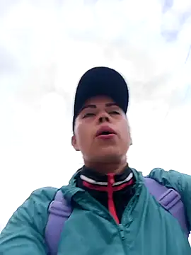 Snapshot of _andrea30 chatting on 10.17.25 andrea30 online show from 10.17.25