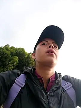 Snapshot of _andrea30 chatting on 10.20.25 andrea30 online show from 10.20.25