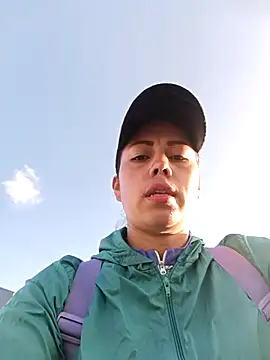 Snapshot of _andrea30 chatting on 11.08.25 andrea30 online show from 11.08.25