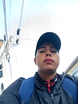 Snapshot of _andrea30 chatting on 11.12.25 andrea30 online show from 11.12.25