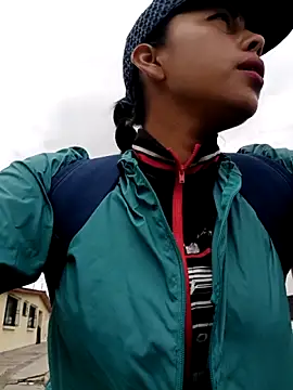 Snapshot of _andrea30 chatting on 11.20.25 andrea30 online show from 11.20.25