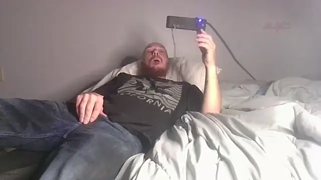 Snapshot of deepinnnnn chatting on 10.23.25 deepinnnnn online show from 10.23.25