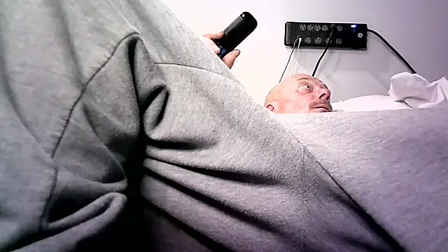 Snapshot of deepinnnnn chatting on 11.02.25 deepinnnnn online show from 11.02.25