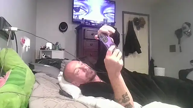 Snapshot of deepinnnnn chatting on 11.11.25 deepinnnnn online show from 11.11.25