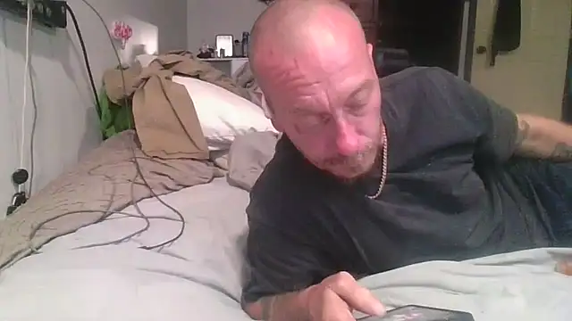 Snapshot of deepinnnnn chatting on 11.16.25 deepinnnnn online show from 11.16.25