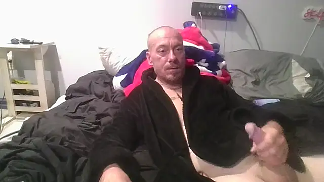 Snapshot of deepinnnnn chatting on 12.04.25 deepinnnnn online show from 12.04.25